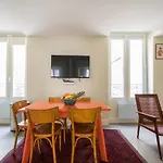 Apartamento Elegant And Modern Parisian Charm