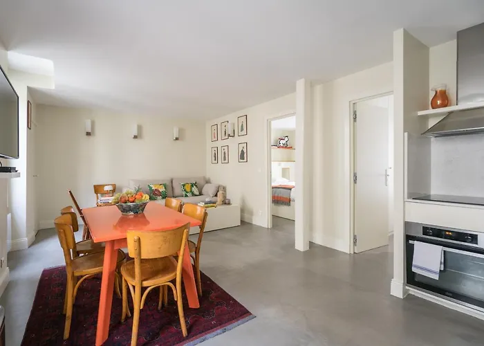 Elegant And Modern Parisian Charm Parigi